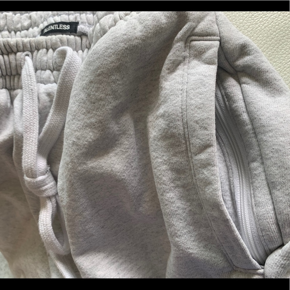 TALENTLESS men’s premium sweatpant